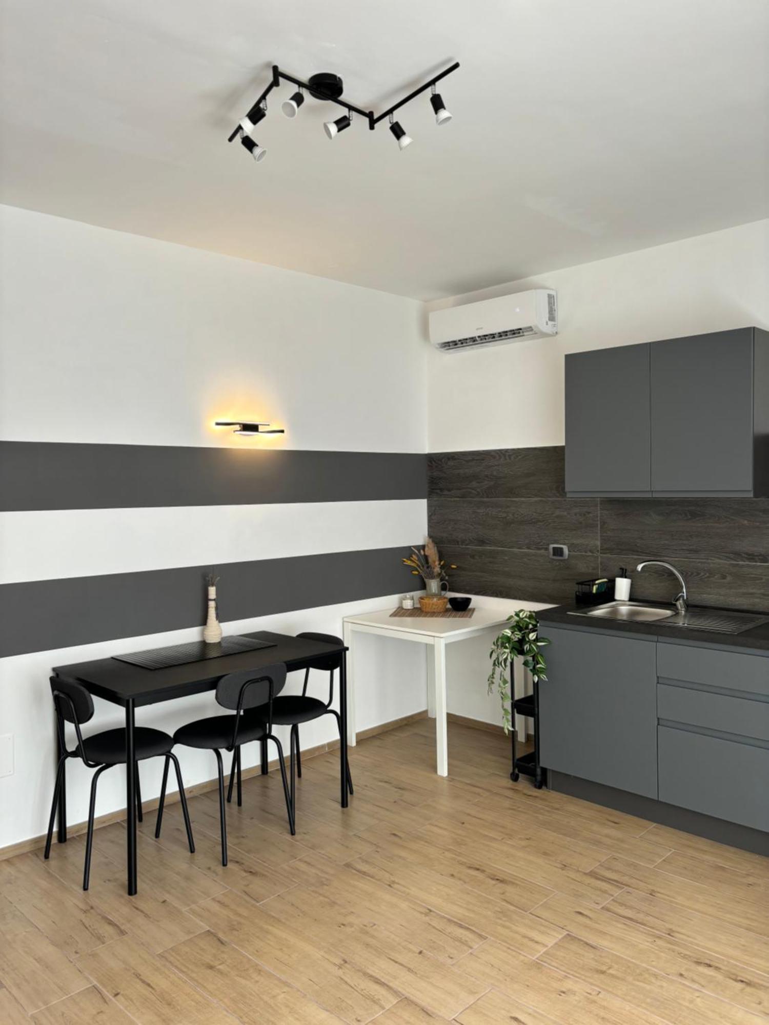 Bella Blue B&B Bisceglie Bagian luar foto